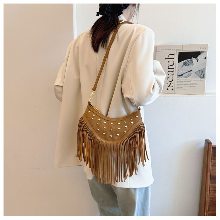 Khaki Vintage Boho Fringe Crossbody Bag - Retro Studded PU Leather Shoulder Purse with Adjustable Strap V888-ELOSUNG47329