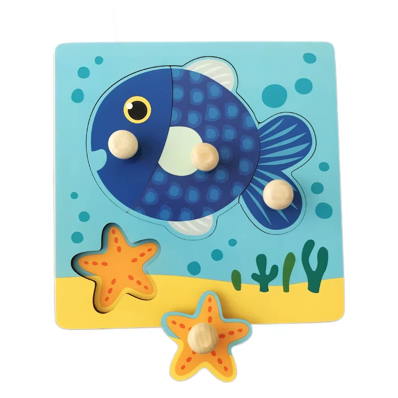 Fish Hand-Grip Puzzle Board - Educational Shape Matching Toy for Early Learning, 14.5cm Square Design V888-ELOSUNG48365