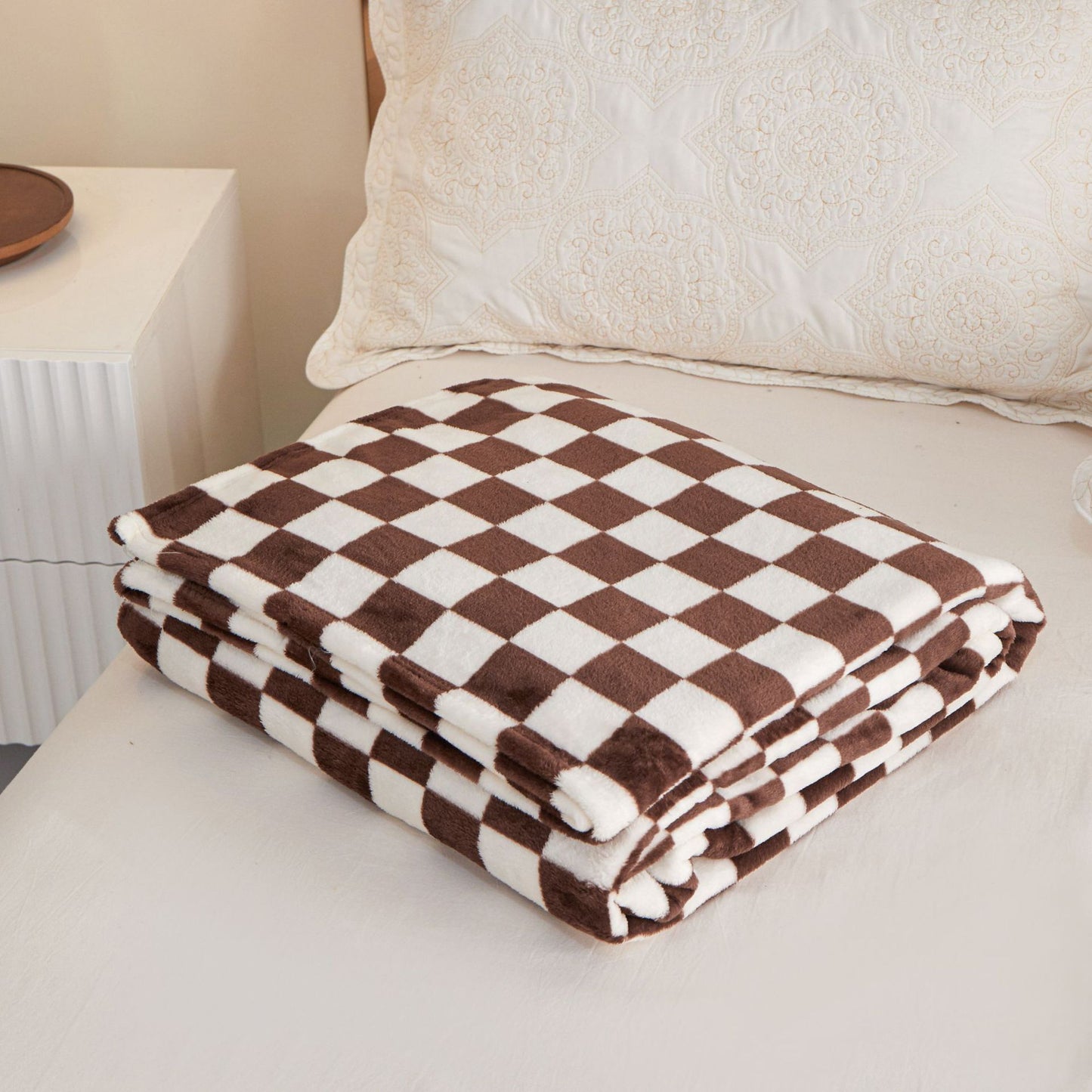 Coffee-colored and white checkered pattern Double-Sided Plaid Fleece Blanket - 100x150cm Machine Washable, V888-ELOSUNG48490