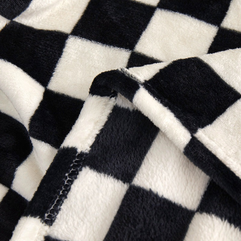 Red and brown checkered pattern Double-Sided Fleece Blanket - 150x200cm Machine Washable, No-Shedding Flannel V888-ELOSUNG48498