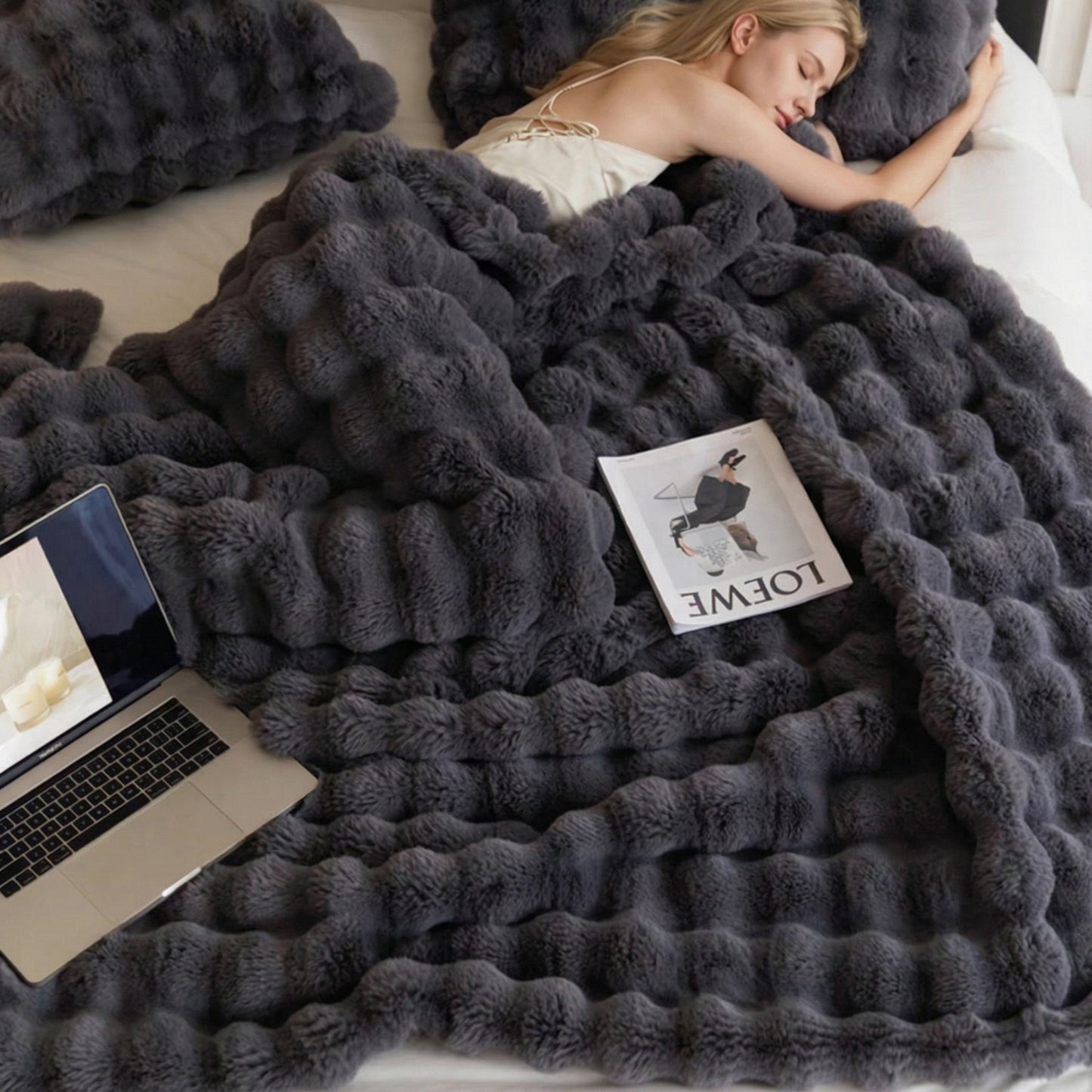 Black Grey Luxury Tuscany Fleece Rabbit Fur Bubble Blanket (140 x 200 CM) - Double-Sided Thickened Soft Plush V888-ELOSUNG49330