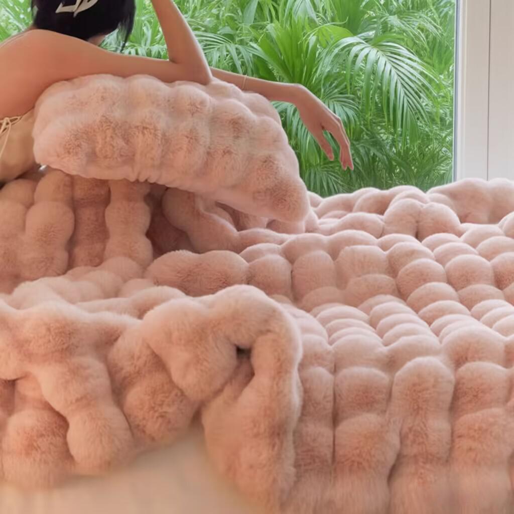 Pink Luxury Tuscany Fleece Rabbit Fur Bubble Blanket (140 x 200 CM) - Double-Sided Thickened Soft Plush V888-ELOSUNG49342