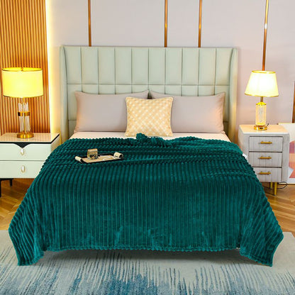 200*230cm Green Solid Colour Flannel Throw Blanket - Thick Double-Sided Fleece with Ribbed Texture - Soft V888-ELOSUNG50706