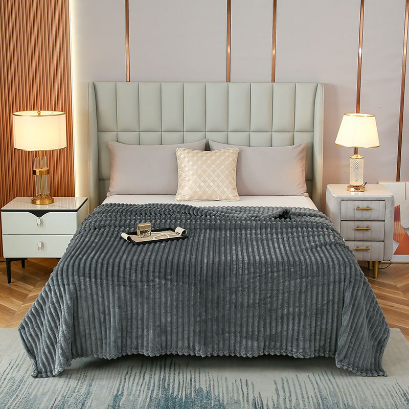 150*200cm Dark grey Solid Colour Flannel Throw Blanket - Thick Double-Sided Fleece with Ribbed Texture - Soft V888-ELOSUNG50711