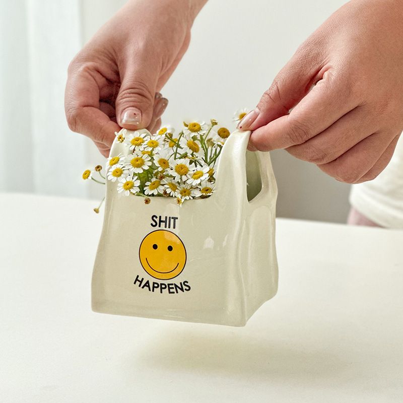 White Ceramic Mini Tote Bag Pen Holder - Creative Desktop Storage Organizer for Makeup Brushes, Remote V888-ELOSUNG54051