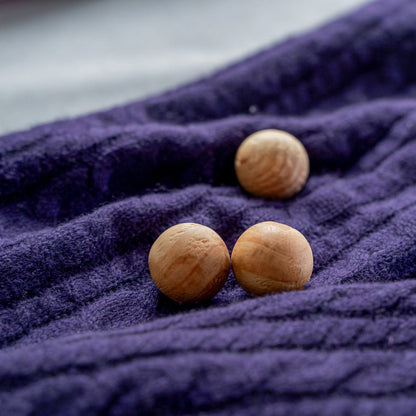 32 Pcs Living Today Cedar Wood Balls - Scented Moth-Repellent Balls V915-HO0251X2