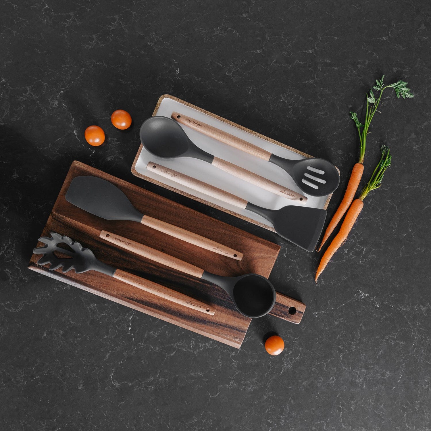 Beechwood & silicone ladle charcoal V915-KU0253