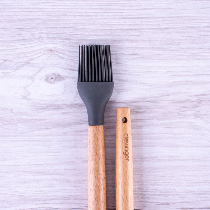 Beechwood & silicone basting brush charcoal V915-KU0262