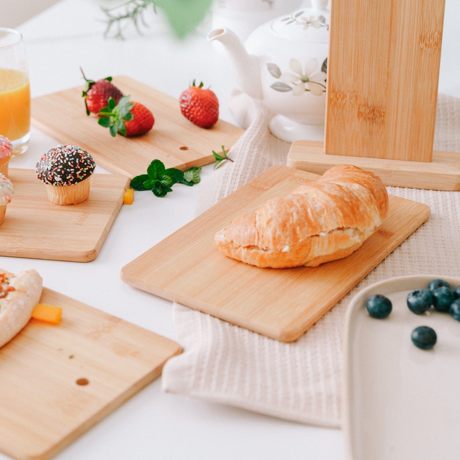 4 Piece Chopping Block Set With Display V915-MB0082