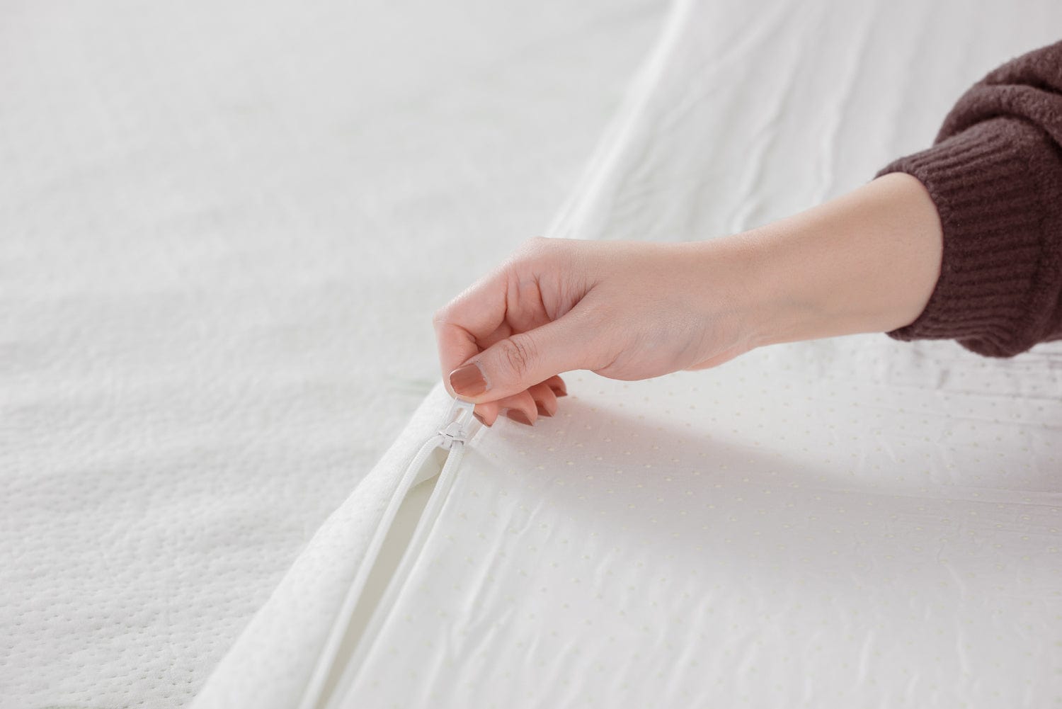 8cm Memory Foam Topper with Bamboo Mattress Cover - Queen V915-MB0102