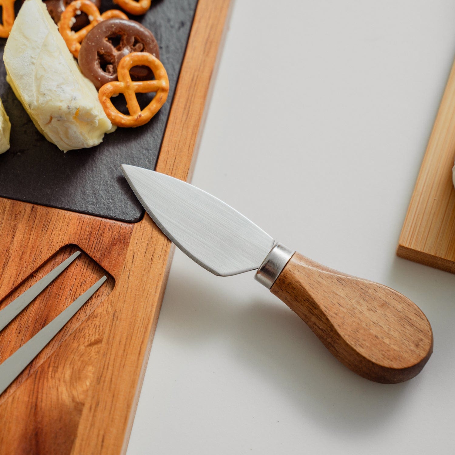 Clevinger 4 Piece Acacia Wood & Slate Cheese Board With Knife Set V915-TB0005