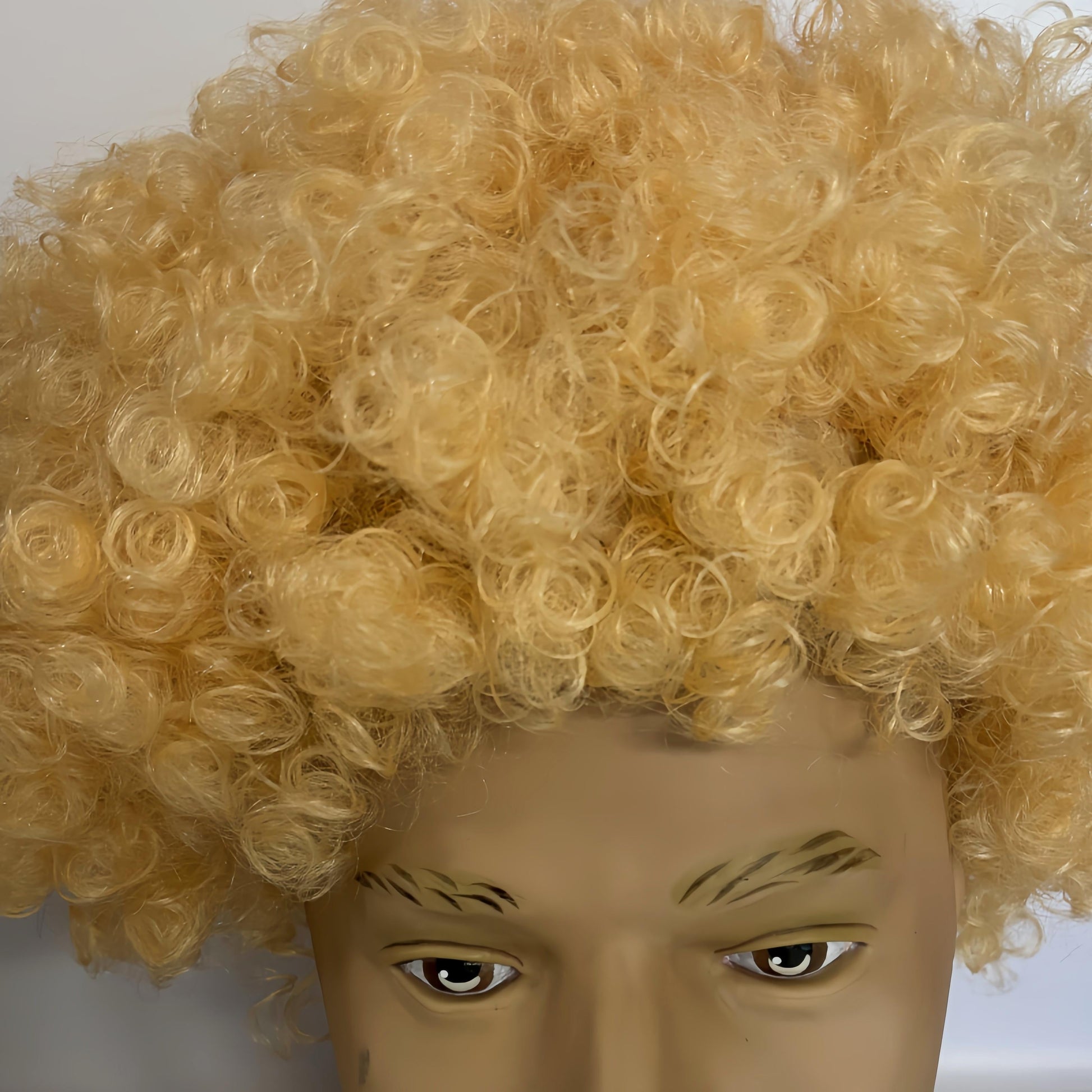 Large gold Afro wig V922-AWD-C1621-WIG446G