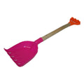 2x Wooden handle toy rake V922-AWD-D0603-RAKE279