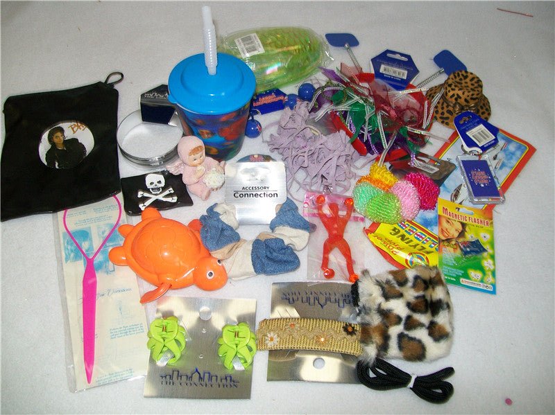 Clearance -2 bags of Lucky-dips pre-packed assorted items V922-AWD-E1021-LUCDIPB