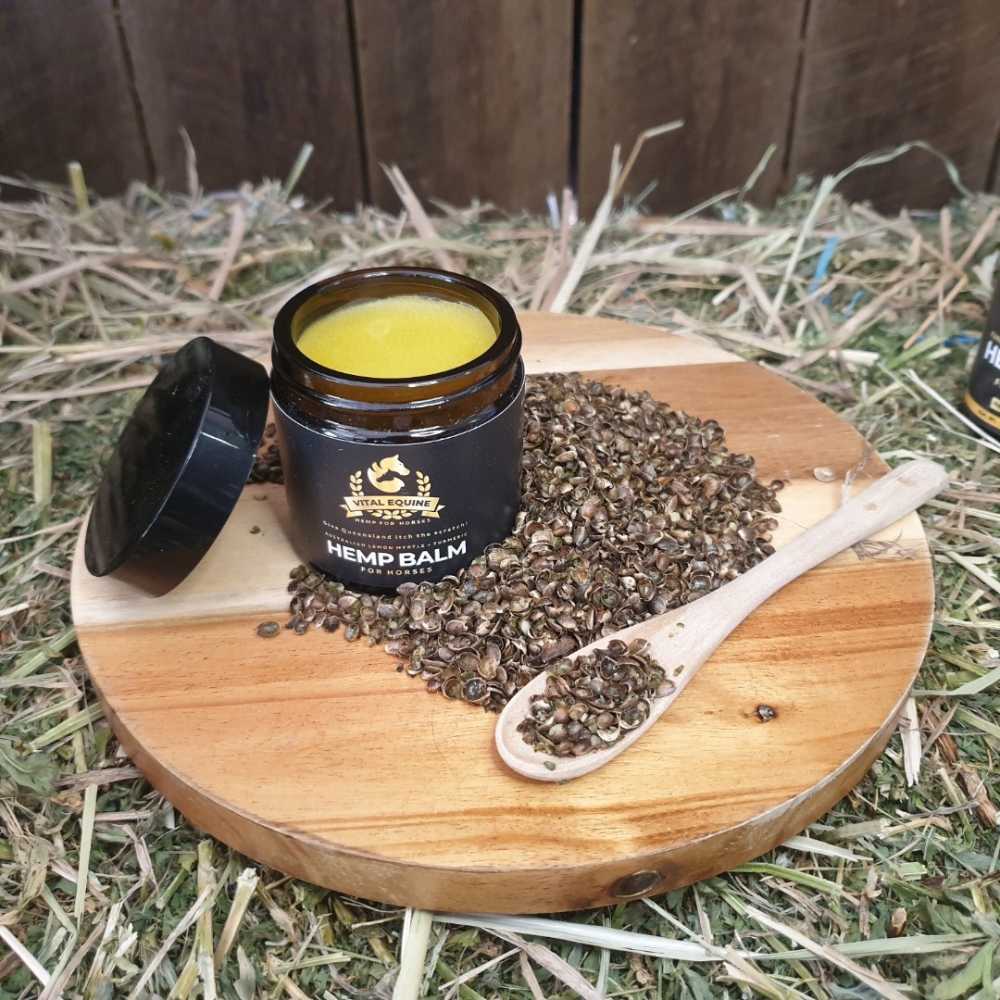 Vital Equine | Hemp, Comfrey & Arnica Balm 120g V925-VEQ-COMFREYCRM-120ML