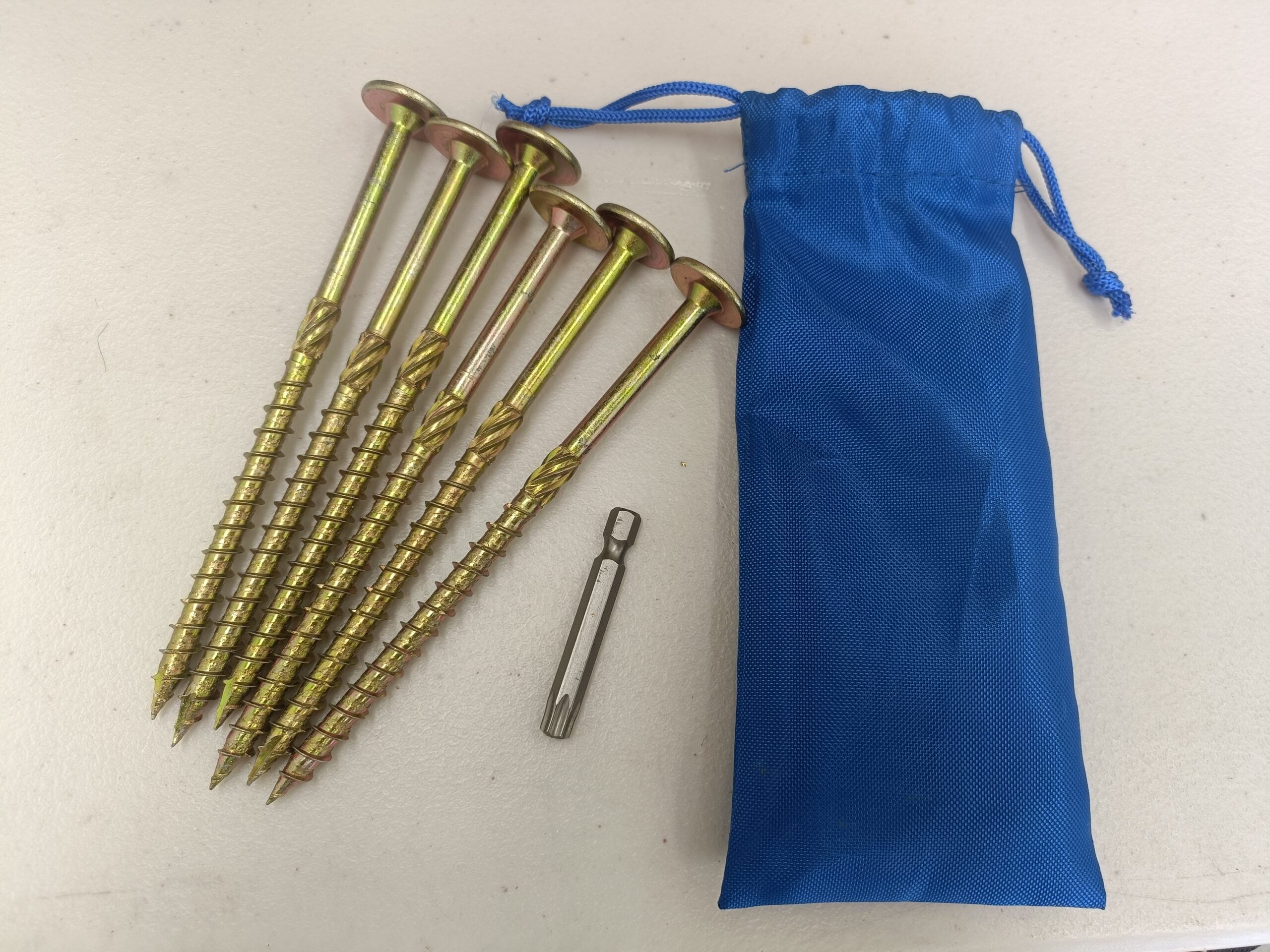 Mat Screw Kit (6 pack with bit) V941-MATSCREWS