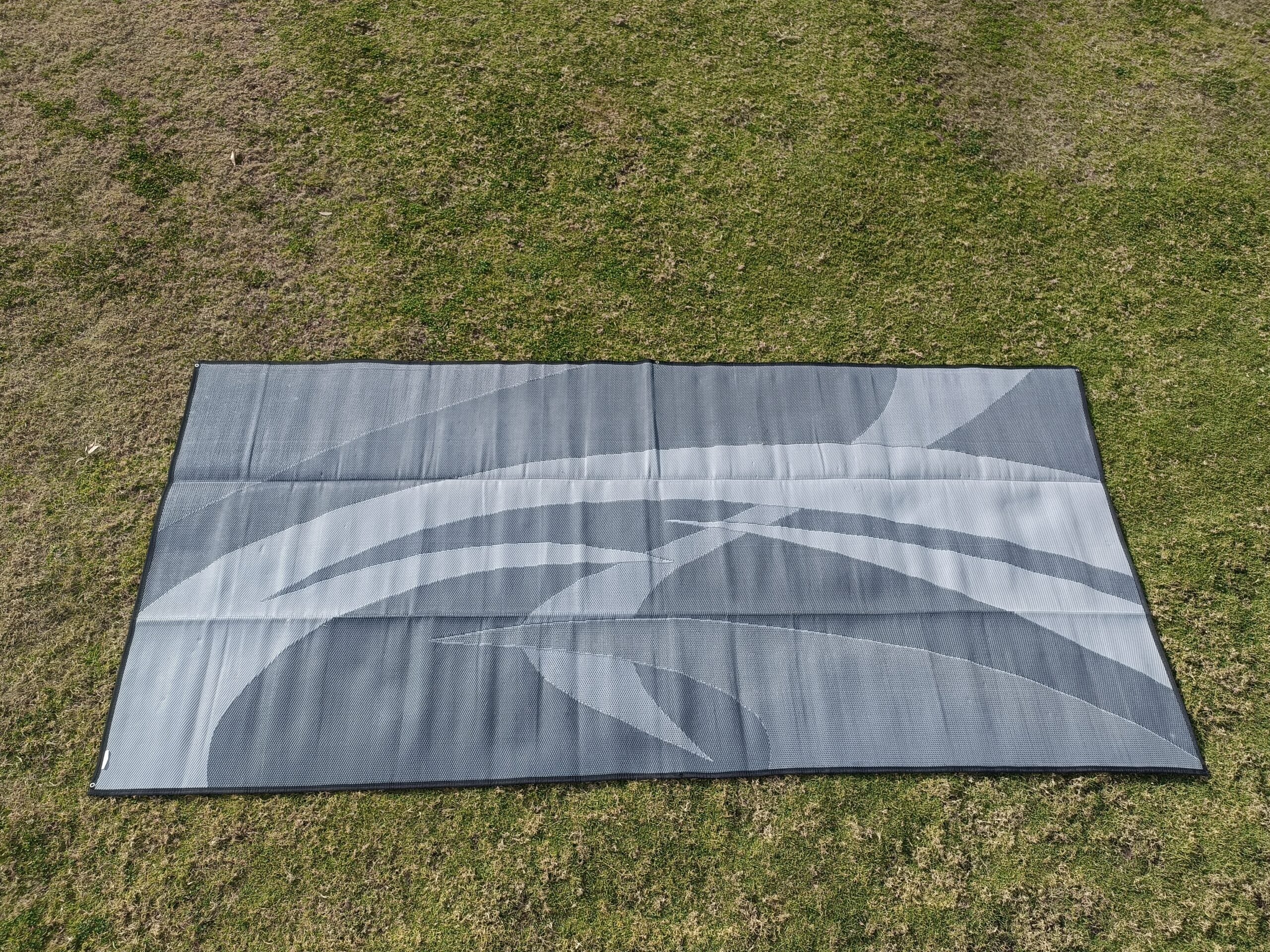 Swish Grey 5m x 2.4m recycled poly mat V941-SWISHG5