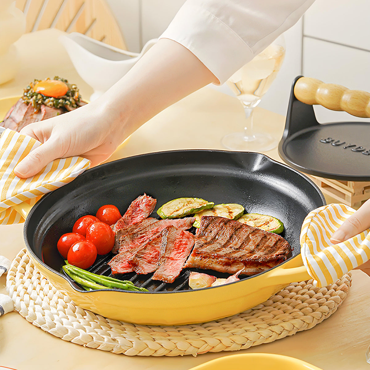 BUYDEEM CP553 Enameled Cast Iron Grill Pan V943-CP553-YELLOW