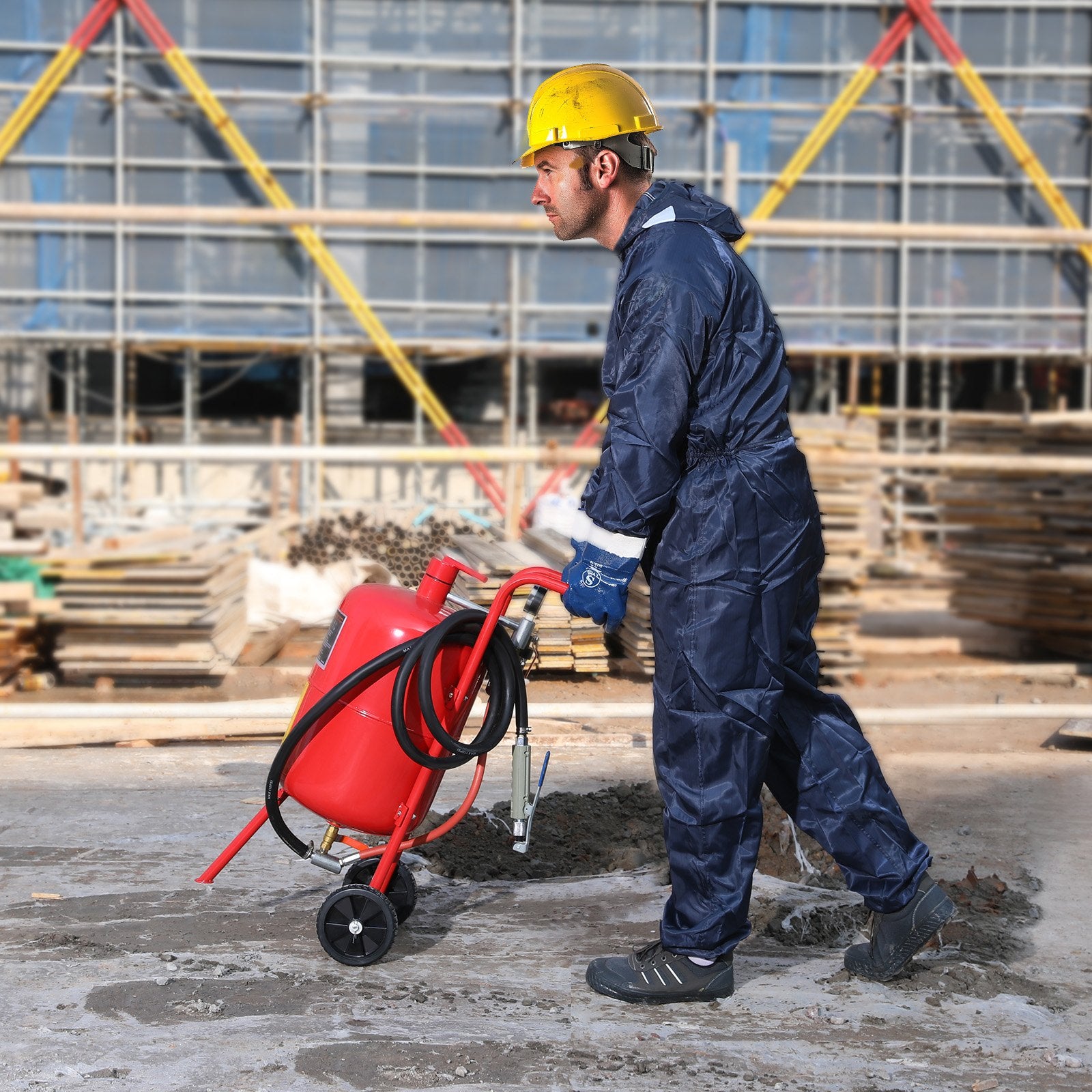 10Gal/40L Sandblaster Equipped w/Nozzle Shut-Off Valve Pressure Gauge Ceramic Nozzle Rubber Wheels Grit Power V952-40LPSJ00000000001V0