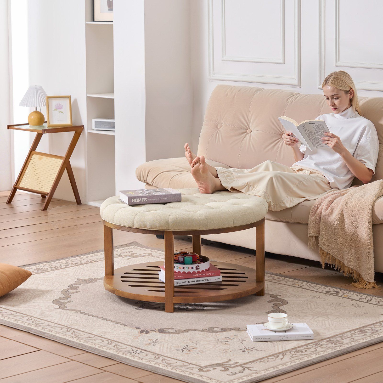 Large Round Ottoman Coffee Table, 81 cm Tufted Coffee Table with Solid Wood Shelf Storage, Linen Solid V952-BYJDYXWSJKFSU67U8001V0