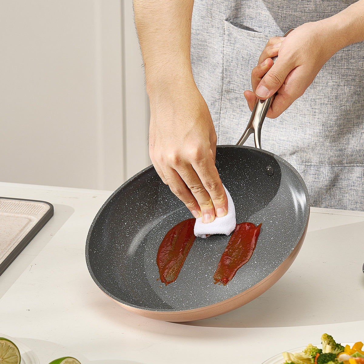 Frying Pan Skillet, Aluminum Egg Fry Pans, 3 Piece (200, 270, 300 mm), Nonsitck Ceramic Heavy-Duty Skillets V952-LCGSJTTCTC81TK7PX001V0