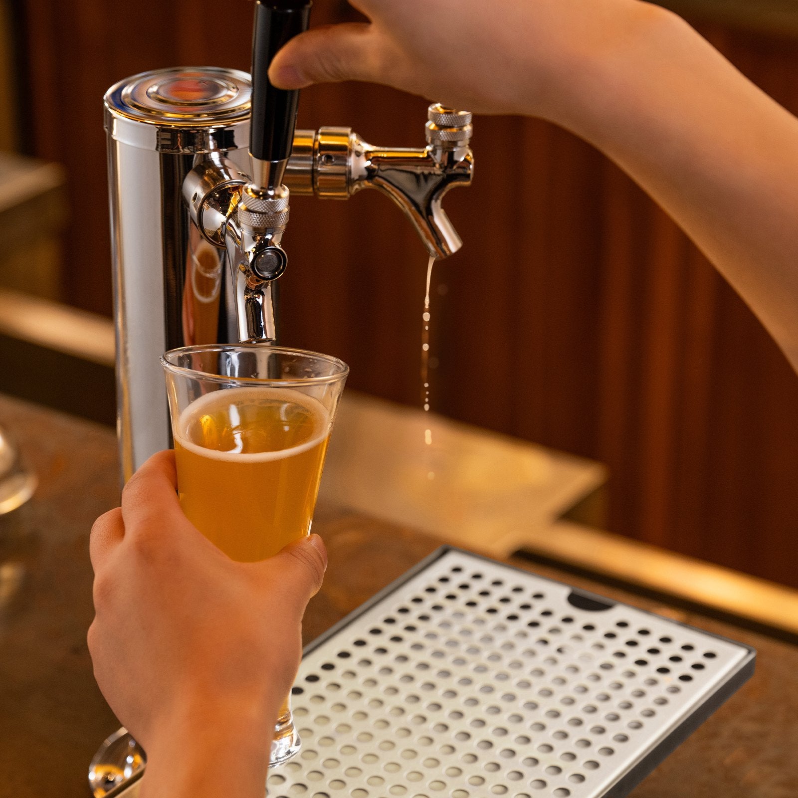Beer Drip Tray, 304 Stainless Steel Kegerator Drip Trays with 4 Non-Slip Rubber Pads and Detachable Cover, V952-LTJZCGDSPW00FW1N4V0