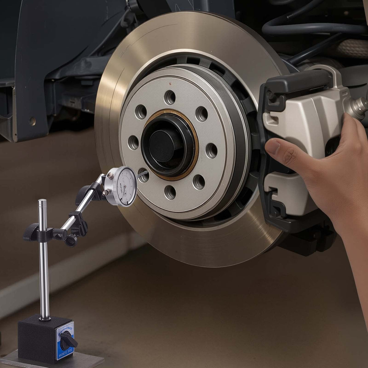 Dial Test Indicator with Dual Rod Stand and Storage Case, 0.03 mm Accuracy, 0-25.4mm Range, Fine Adjustable V952-NJCLGJGJDBFB3JPMJ001V0