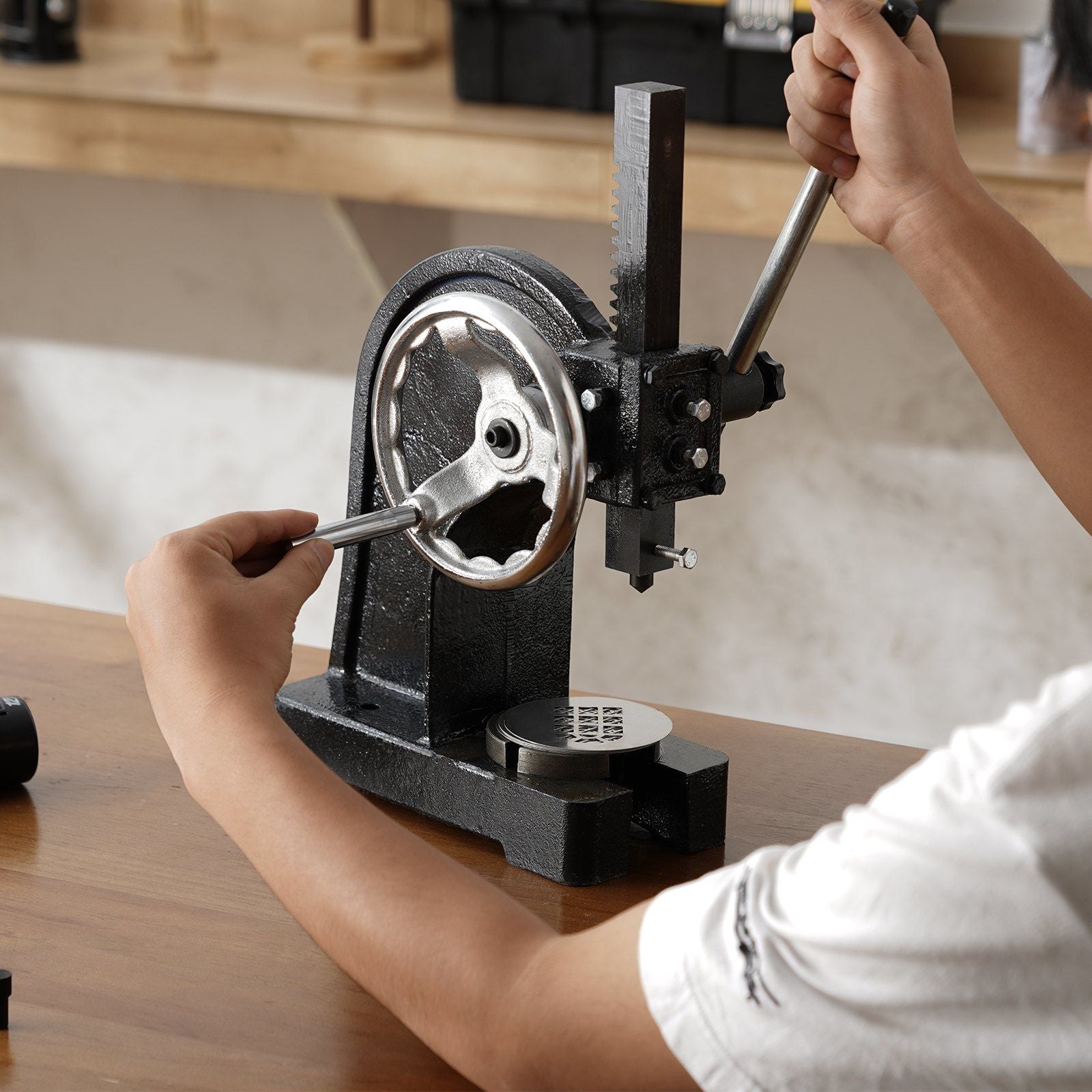 Arbor Press, 1 Ton Manual Arbor Press with Handwheel, 15cm Maximum Height, Cast Iron Heavy-duty Manual V952-SDKYLJGGSL1T2G169V0
