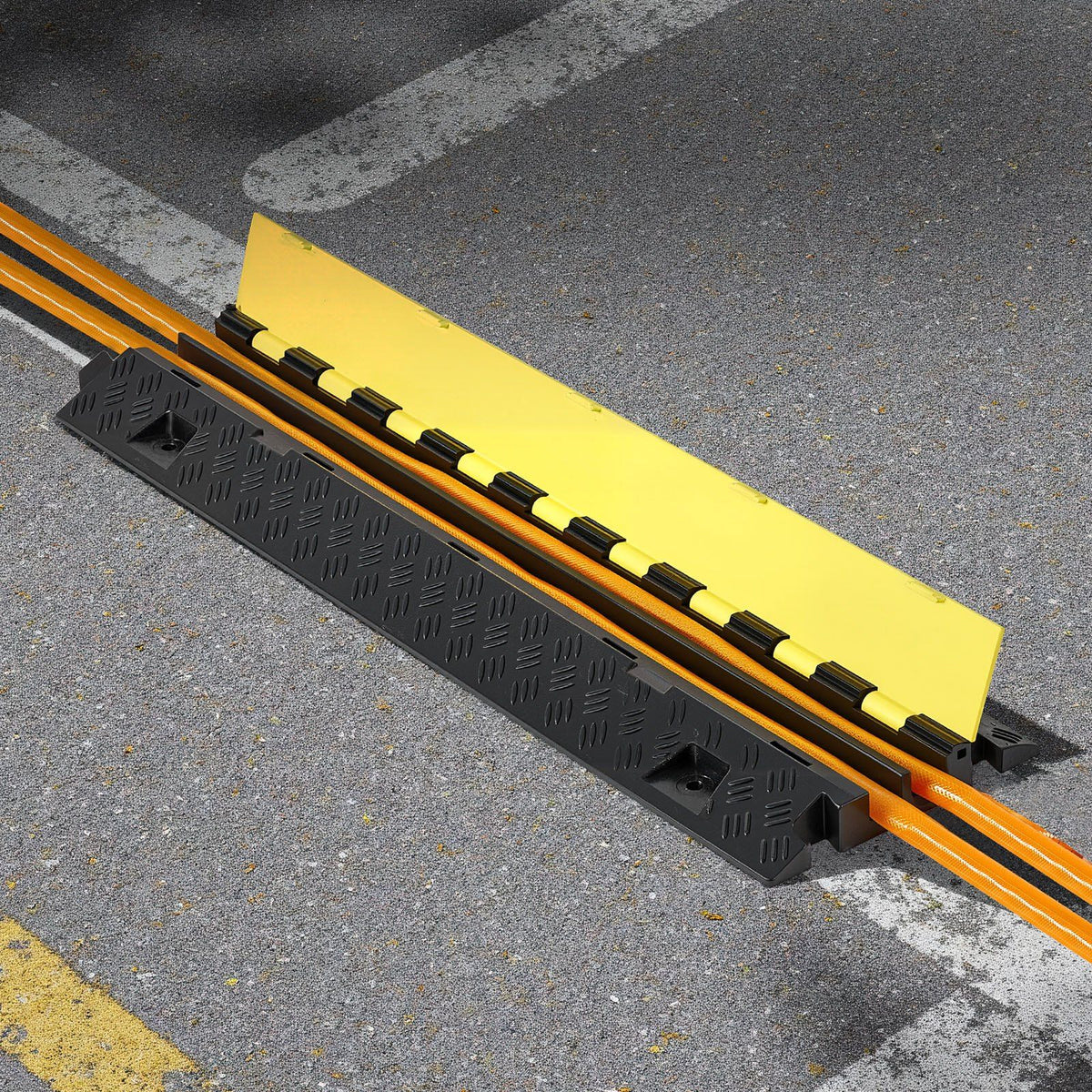 Cable Protector Ramp, 9,979 kg/axle Capacity, 2 Channel Heavy Duty TPU Cord Hose Wire Cover, 31 x 28 mm V952-SKCDLBHPD2CTEZB4B001V0