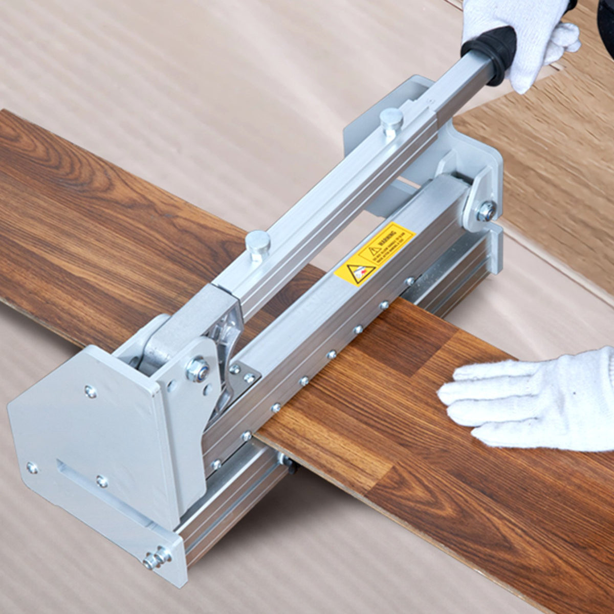 Floor Cutter 330mm, Cuts Vinyl Plank, Laminate, Engineered Hardwood, Siding, 12mm Cutting Depth Effortless V952-XQL13INCH12MM6M18V0