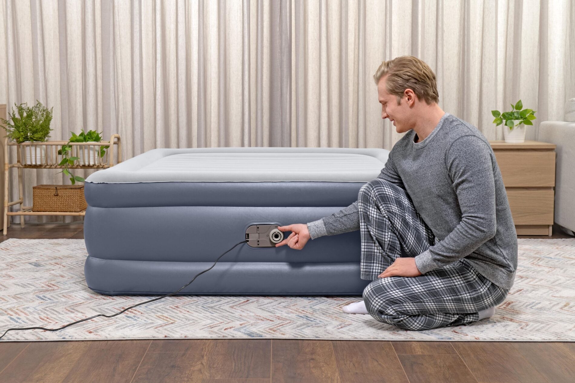 Bestway 2.03m x 1.52m x 51cm Tritech Air Inflatable Mattress Queen Built-in AC Pump V958-6713I