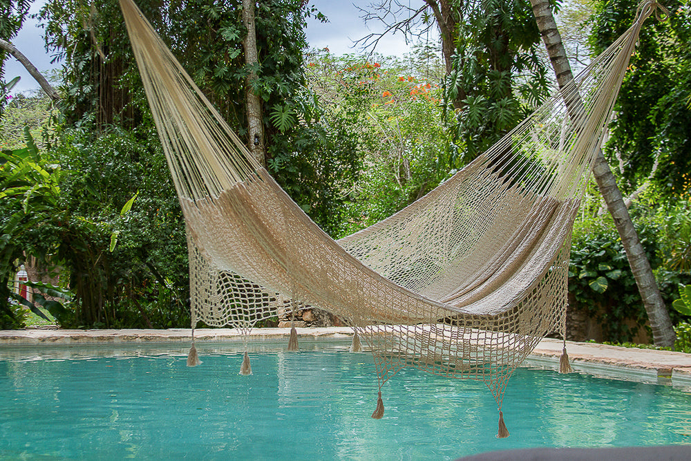 Outdoor undercover cotton Mayan Legacy hammock with hand crocheted tassels Queen Size Marble Colour V97-TDQ CREAM